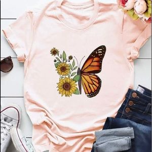 Butterfly 🦋T Shirt 🌻100% COTTON/ONLY 1 LEFT SM
